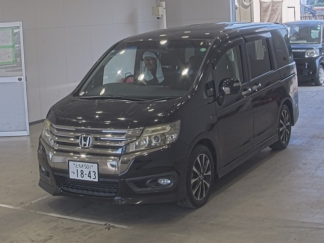 HONDA STEP WAGON 2013