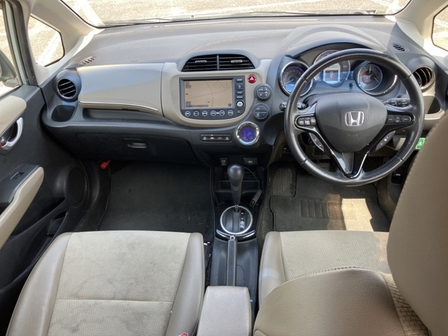 HONDA FIT SHUTTLE 2011