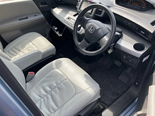 HONDA FREED 2010
