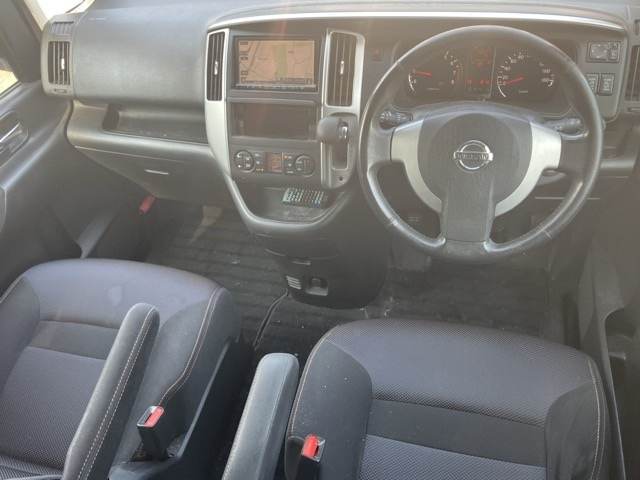 NISSAN SERENA 2008