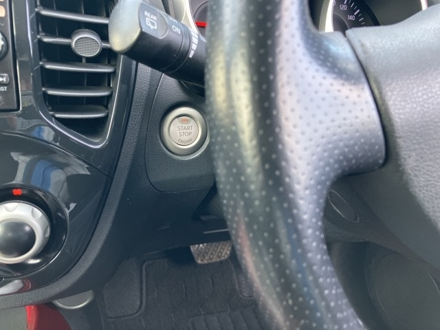 NISSAN JUKE 2012