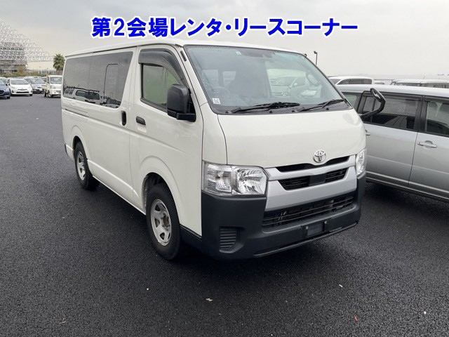 TOYOTA HIACE VAN 2020