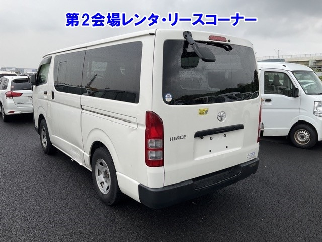 TOYOTA HIACE VAN 2020