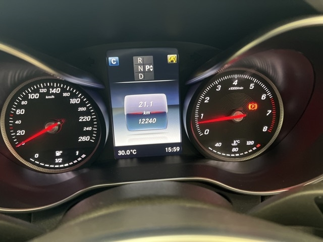 MERCEDES BENZ C CLASS 2016