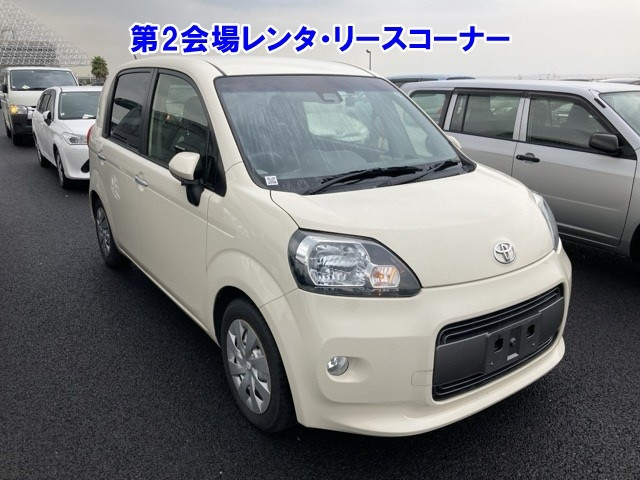TOYOTA PORTE 2018