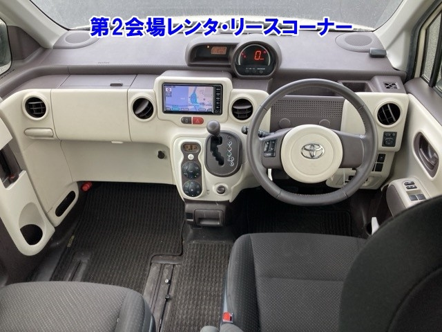 TOYOTA PORTE 2018
