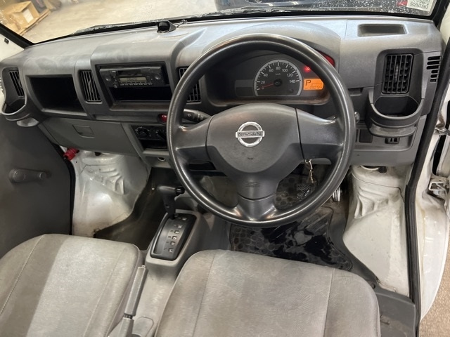 NISSAN CLIPPER TRUCK 2011