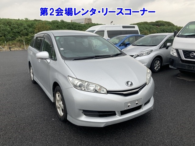TOYOTA WISH 2013