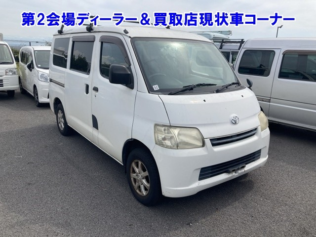 TOYOTA TOWN ACE VAN 2011