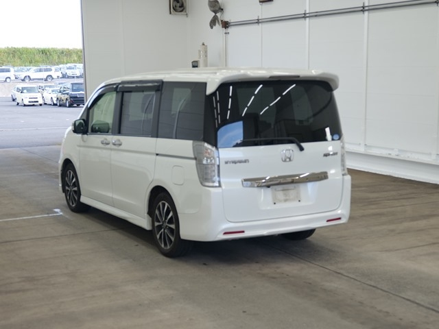 HONDA STEP WAGON 2013