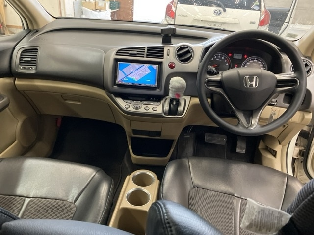 HONDA STREAM 2008