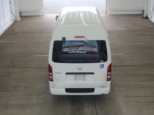 TOYOTA HIACE VAN 2012