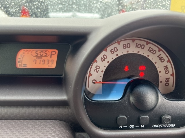 TOYOTA PORTE 2013