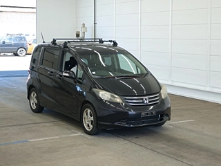 HONDA FREED 2010