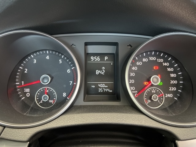VOLKSWAGEN GOLF 2010