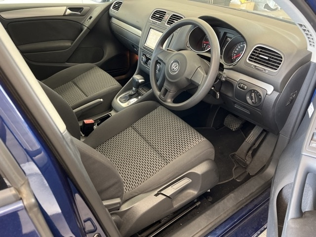 VOLKSWAGEN GOLF 2010