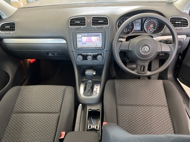 VOLKSWAGEN GOLF 2010