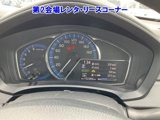 TOYOTA COROLLA FIELDER 2018