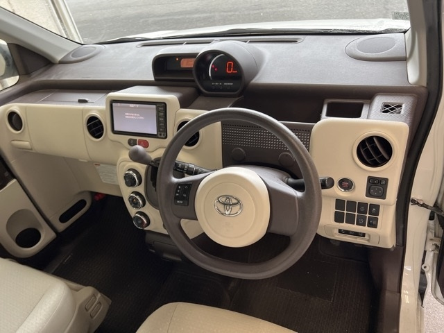 TOYOTA SPADE 2017