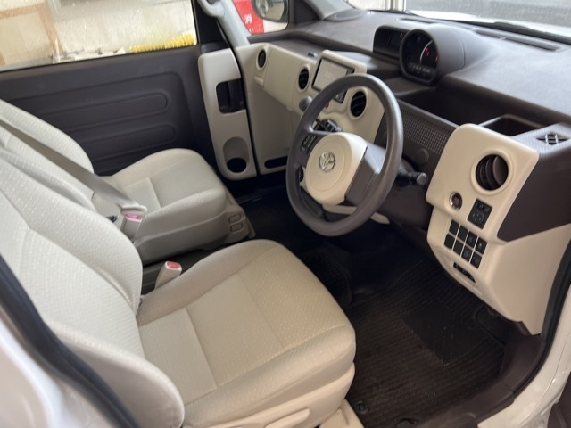 TOYOTA SPADE 2017