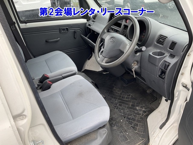 DAIHATSU HIJET VAN 2015