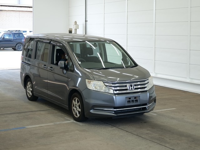 HONDA STEP WAGON 2013