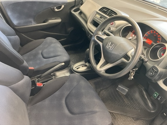 HONDA FIT 2010