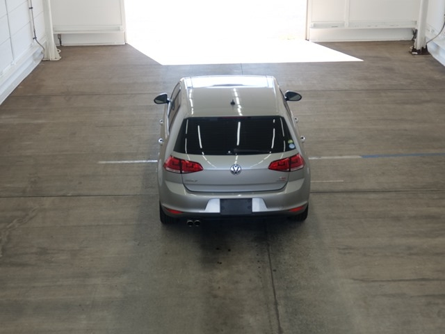 VOLKSWAGEN GOLF 2014