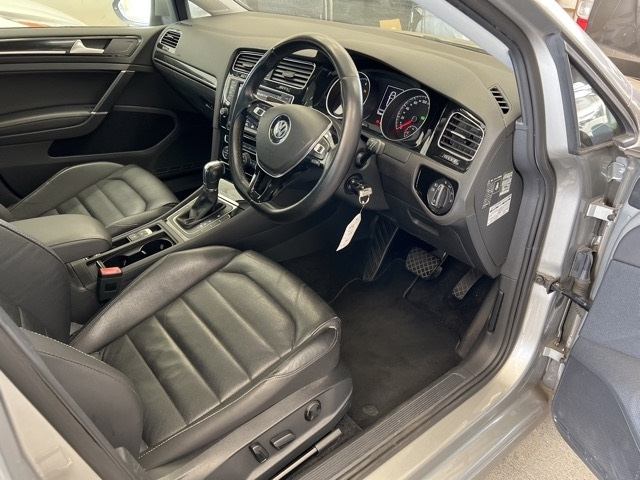 VOLKSWAGEN GOLF 2014