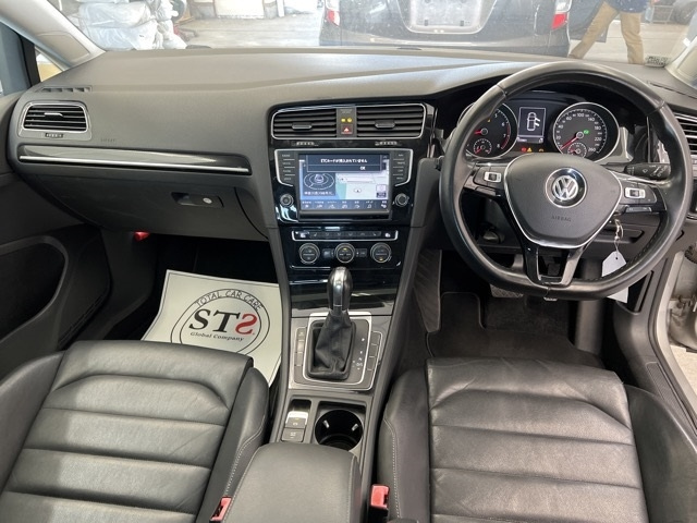 VOLKSWAGEN GOLF 2014