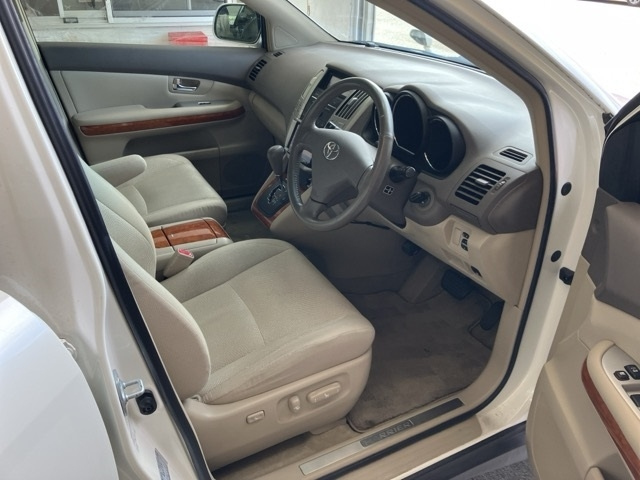 TOYOTA HARRIER 2008