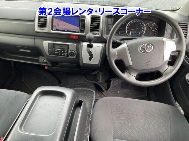TOYOTA HIACE VAN 2016
