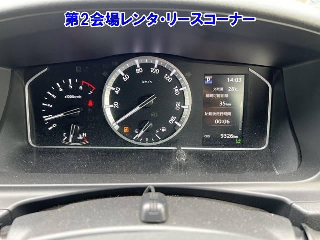 TOYOTA HIACE VAN 2020