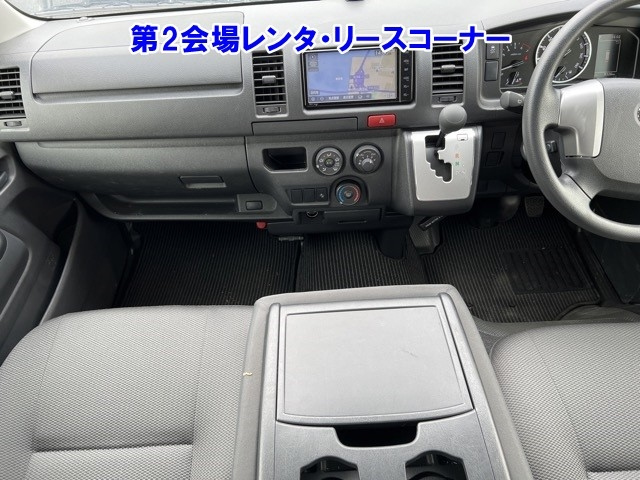 TOYOTA HIACE VAN 2020