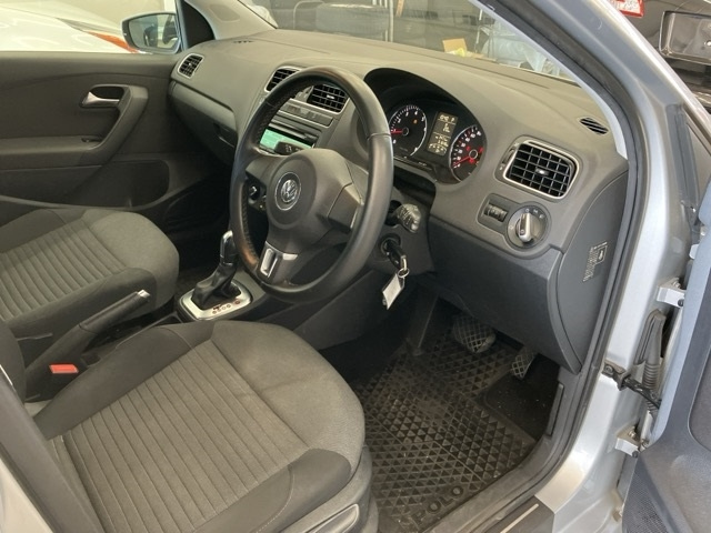 VOLKSWAGEN POLO 2013