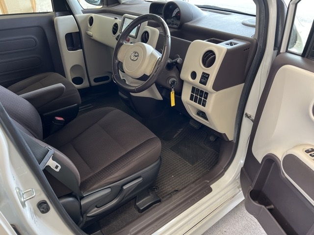 TOYOTA SPADE 2013