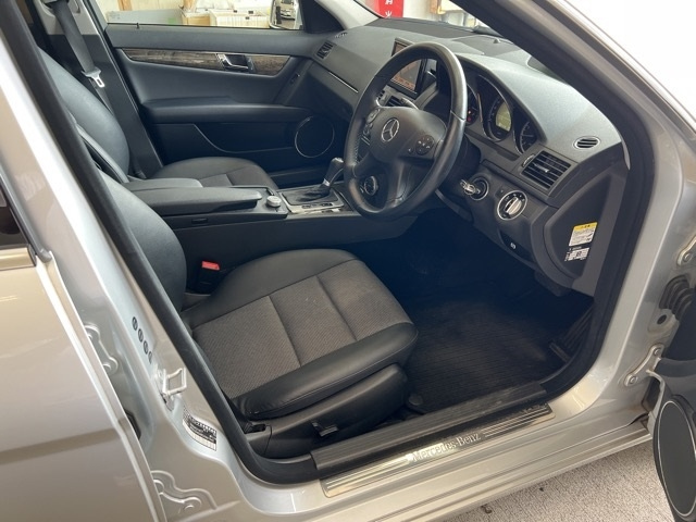 MERCEDES BENZ C CLASS 2010