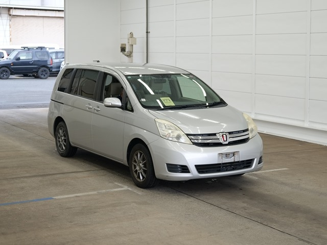 TOYOTA ISIS 2012