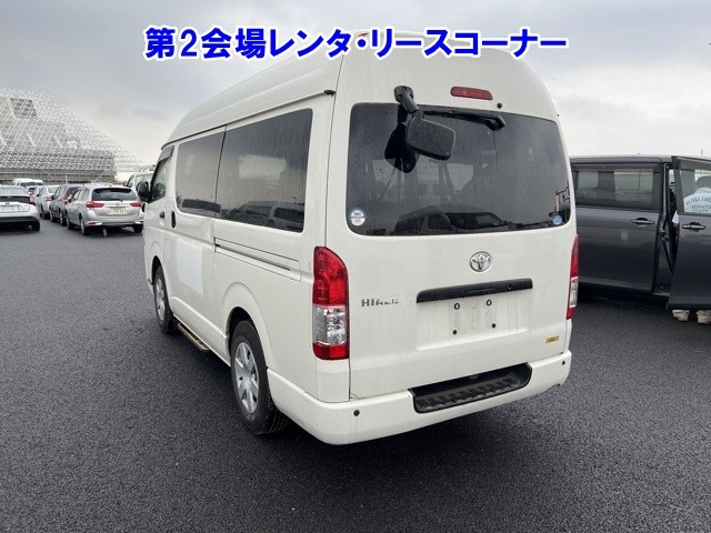 TOYOTA HIACE VAN 2017