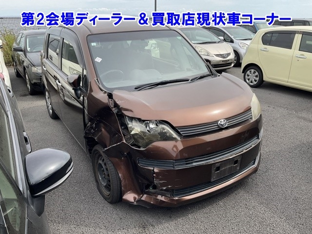 TOYOTA SPADE 2015
