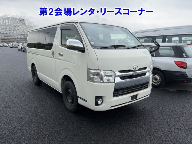 TOYOTA HIACE VAN 2020