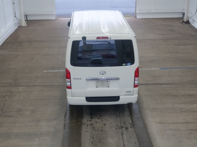TOYOTA HIACE VAN 2015