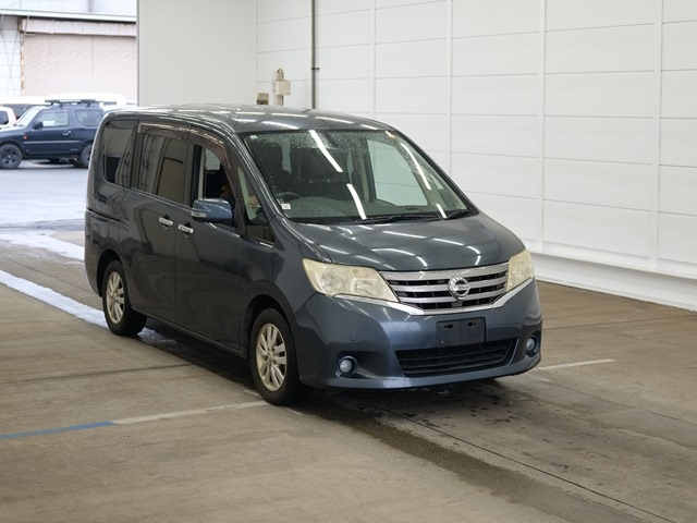 NISSAN SERENA 2011