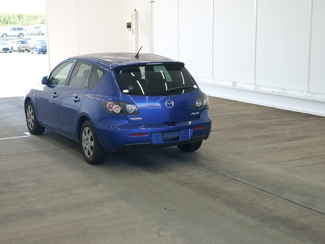 MAZDA AXELA 2009