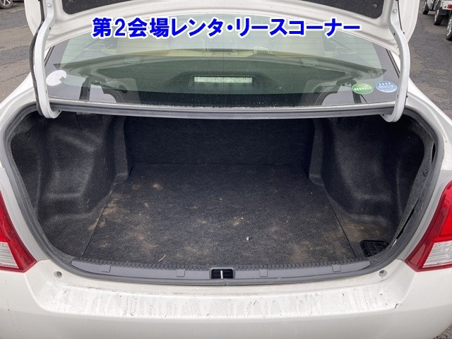 TOYOTA COROLLA AXIO 2013
