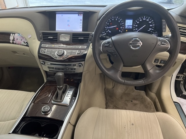 NISSAN FUGA 2013