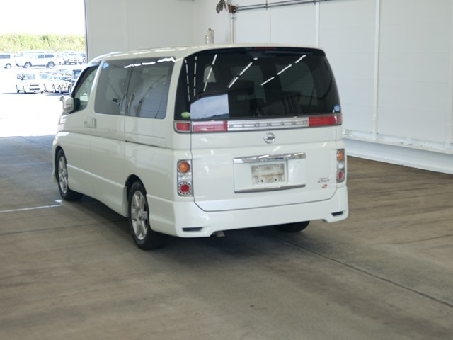 NISSAN ELGRAND 2008