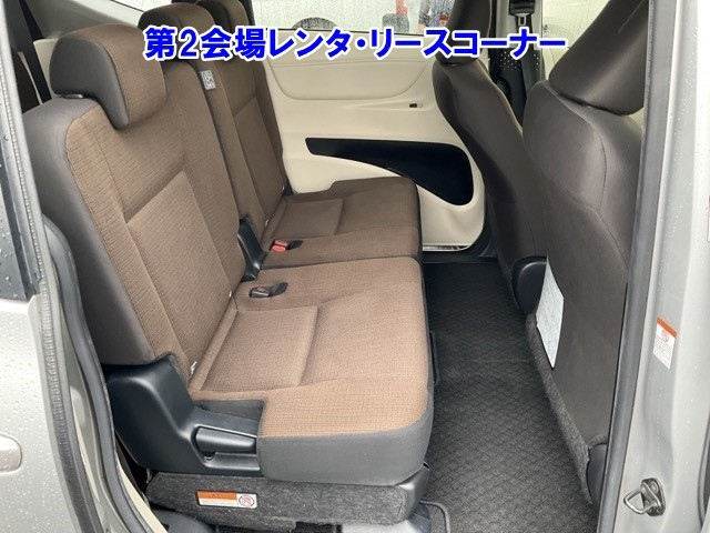 TOYOTA SIENTA 2018