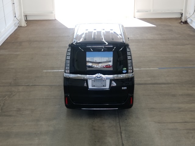 TOYOTA VOXY 2015