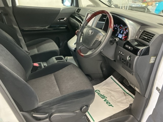 TOYOTA ALPHARD 2008